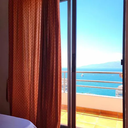 Vive Mare 3* Sarandë